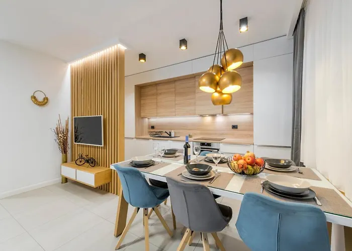 New Deluxe Jacuzzi Ana Apartment *