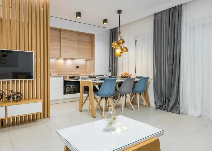 New Deluxe Jacuzzi Ana *