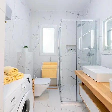 New Deluxe Jacuzzi Ana *