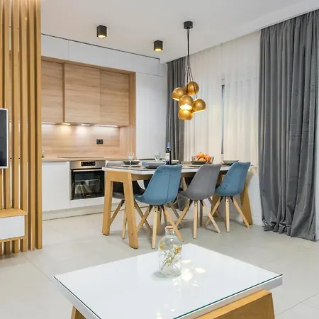 New Deluxe Jacuzzi Ana *